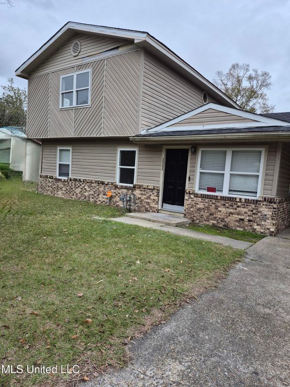 2002 Forrest Street, Pascagoula, MS 39581