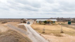 905 county road 341, Jourdanton, TX 78026