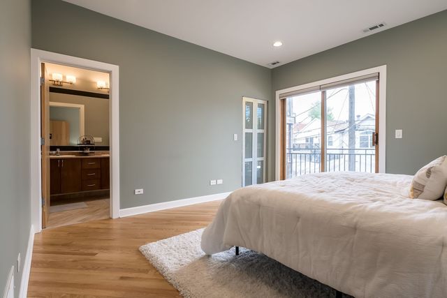 1621 W North Avenue 2E, Chicago, IL 60622