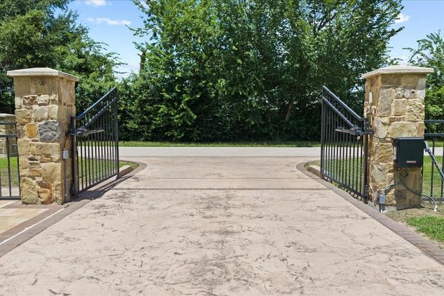 23740 Snook Lane, Tomball, TX 77375