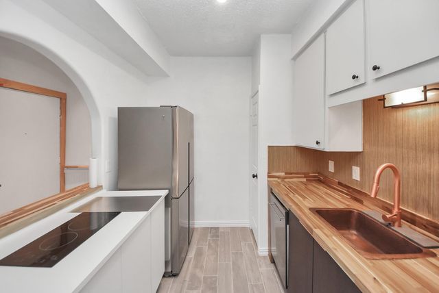 10047 Westpark Drive 7, Houston, TX 77042