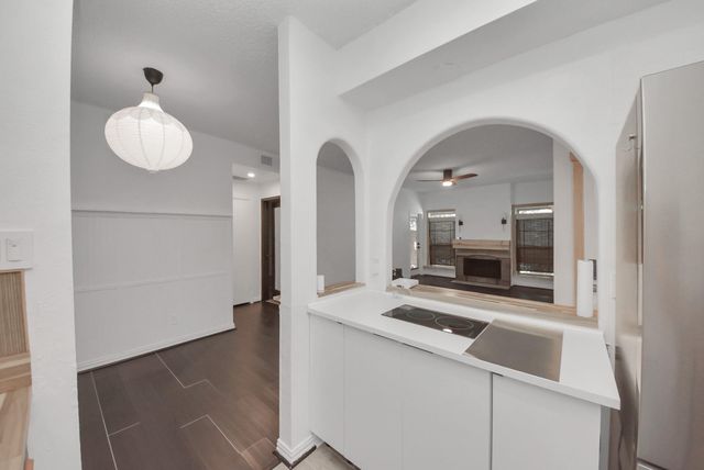 10047 Westpark Drive 7, Houston, TX 77042