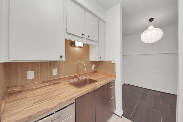 10047 Westpark Drive 7, Houston, TX 77042