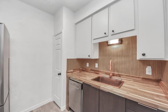10047 Westpark Drive 7, Houston, TX 77042