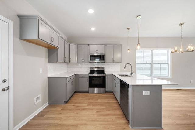 885 Dogwood Trail, Clarksville, TN 37042