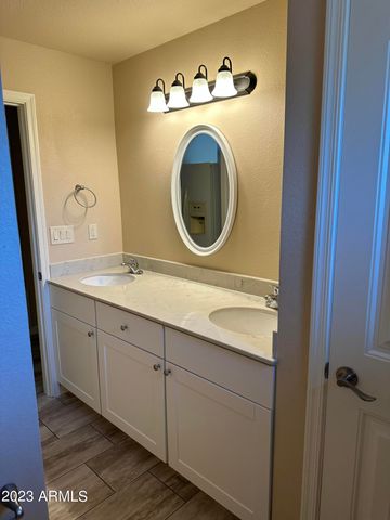 6013 E Evergreen Street, Mesa, AZ 85205