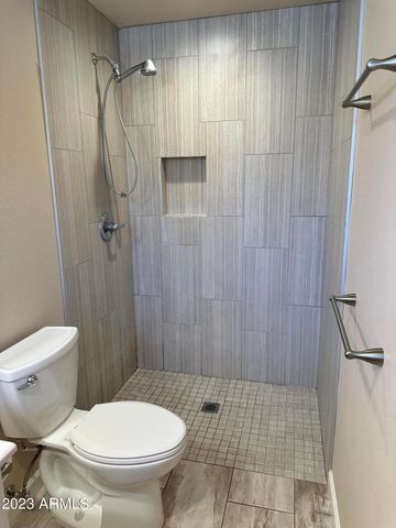 6013 E Evergreen Street, Mesa, AZ 85205