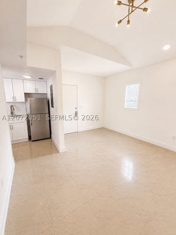 1440 Pennsylvania Ave 3, Miami Beach, FL 33139