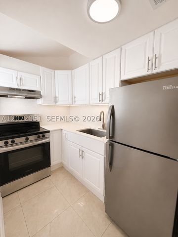 1440 Pennsylvania Ave 3, Miami Beach, FL 33139
