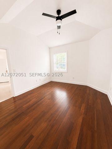 1440 Pennsylvania Ave 3, Miami Beach, FL 33139