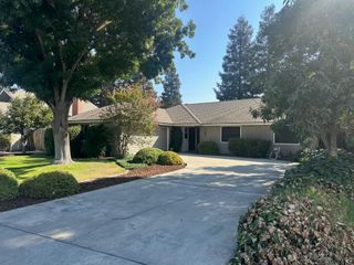 2936 S Conyer Street, Visalia, CA 93277