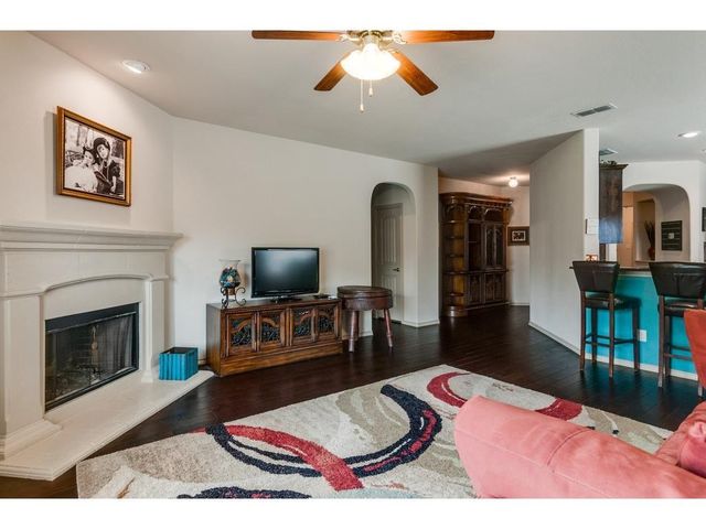 4624 Lazy Oaks Street, Fort Worth, TX 76244