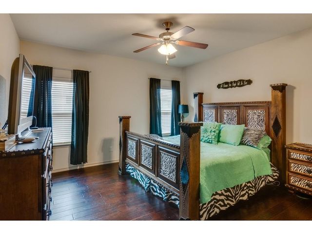 4624 Lazy Oaks Street, Fort Worth, TX 76244