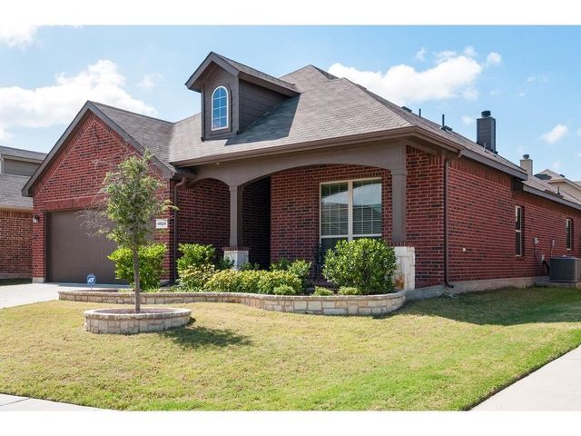 4624 Lazy Oaks Street, Fort Worth, TX 76244