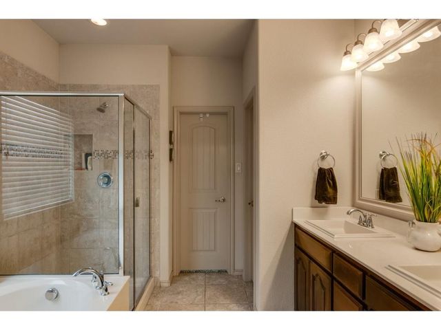 4624 Lazy Oaks Street, Fort Worth, TX 76244