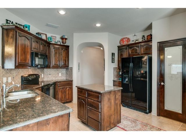 4624 Lazy Oaks Street, Fort Worth, TX 76244