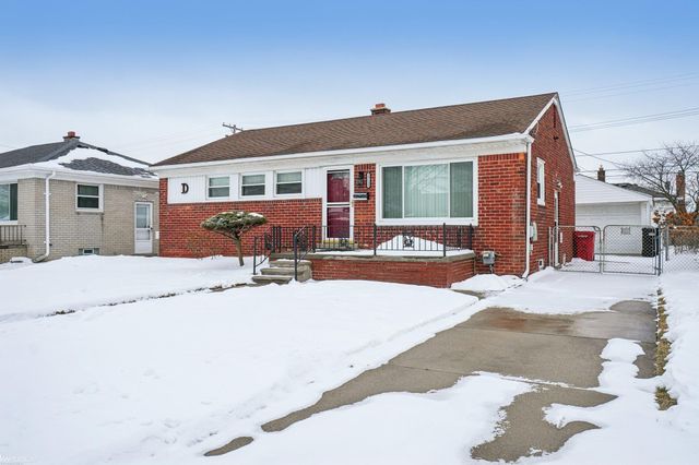 25135 Normandy Street, Roseville, MI 48066