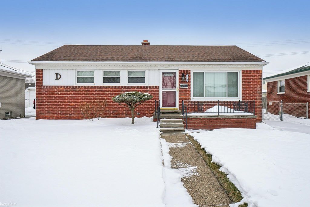 25135 Normandy Street, Roseville, MI 48066