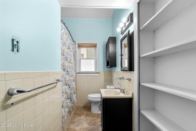 1722 Eastern Pkwy, Louisville, KY 40205