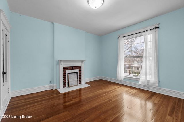 1722 Eastern Pkwy, Louisville, KY 40205