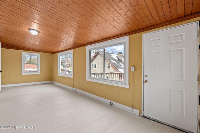 1722 Eastern Pkwy, Louisville, KY 40205