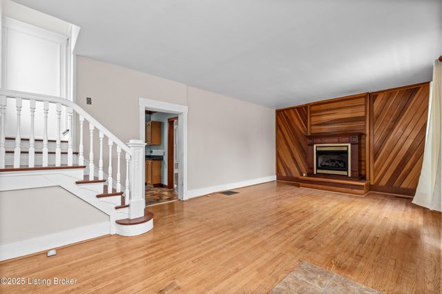 1722 Eastern Pkwy, Louisville, KY 40205