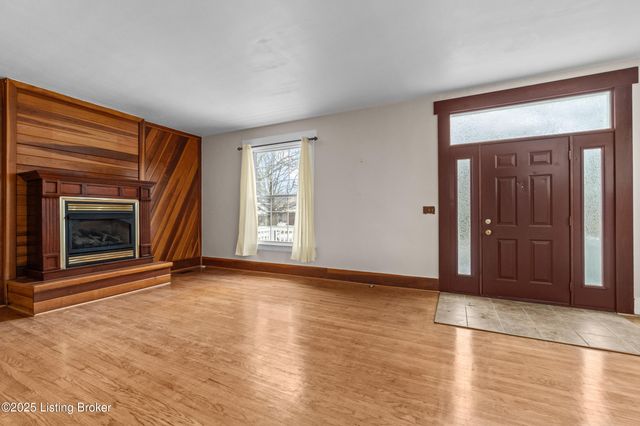 1722 Eastern Pkwy, Louisville, KY 40205