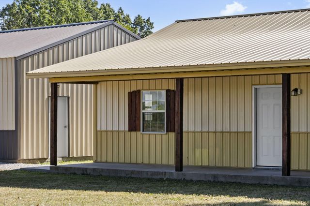 42362 State Hwy 413, Crane, MO 65633