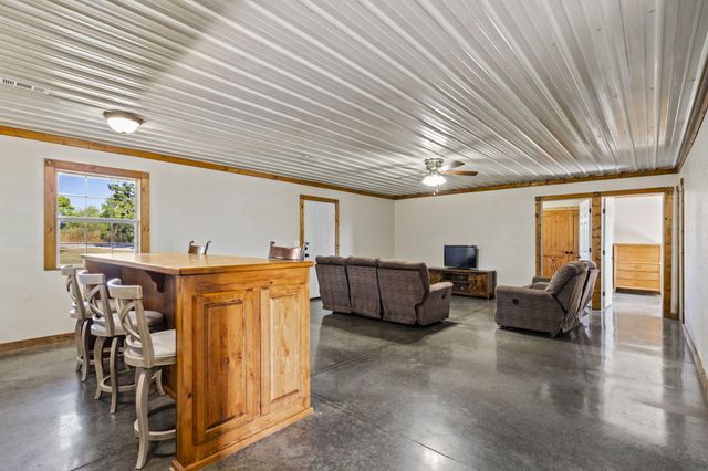 42362 State Hwy 413, Crane, MO 65633