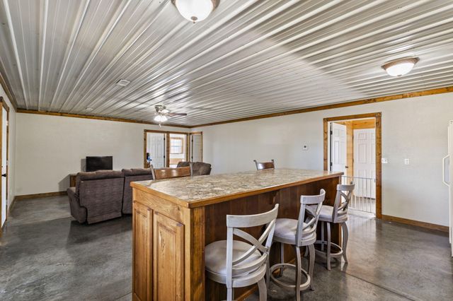 42362 State Hwy 413, Crane, MO 65633