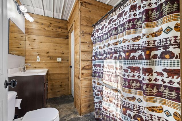 42362 State Hwy 413, Crane, MO 65633