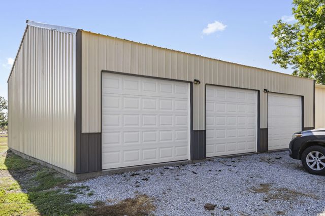 42362 State Hwy 413, Crane, MO 65633