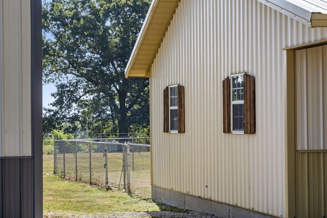 42362 State Hwy 413, Crane, MO 65633