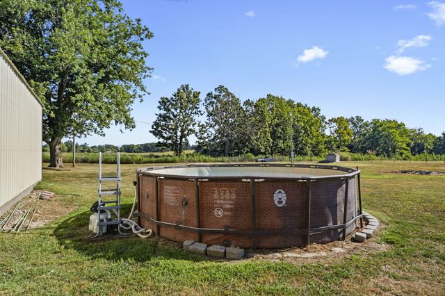 42362 State Hwy 413, Crane, MO 65633