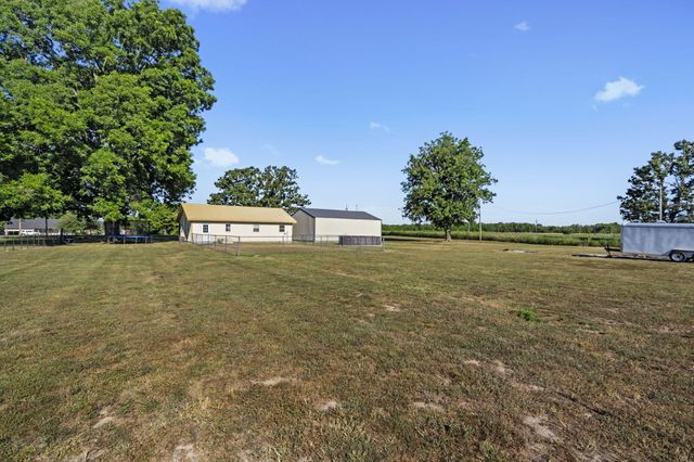 42362 State Hwy 413, Crane, MO 65633