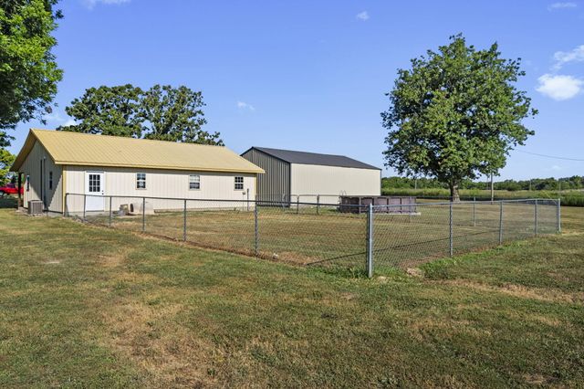 42362 State Hwy 413, Crane, MO 65633
