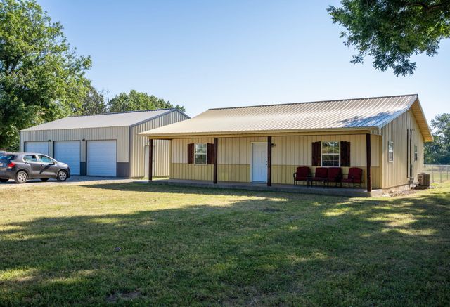 42362 State Hwy 413, Crane, MO 65633