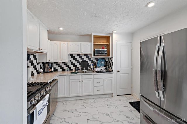 390 Sandy Lane, Franklin, OH 45005