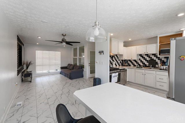 390 Sandy Lane, Franklin, OH 45005