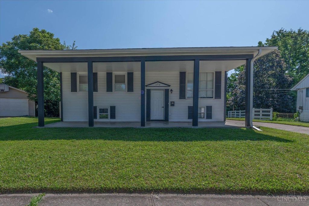 390 Sandy Lane, Franklin, OH 45005