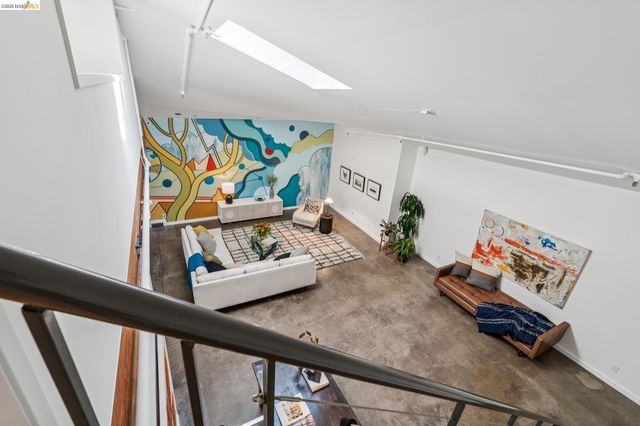 926 Chester G, Oakland, CA 94607