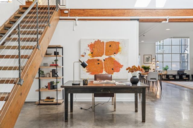 926 Chester G, Oakland, CA 94607