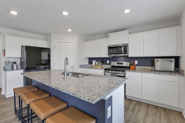 380 E Trinity Way, Newark, OH 43055