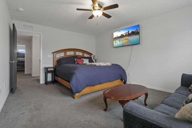 380 E Trinity Way, Newark, OH 43055