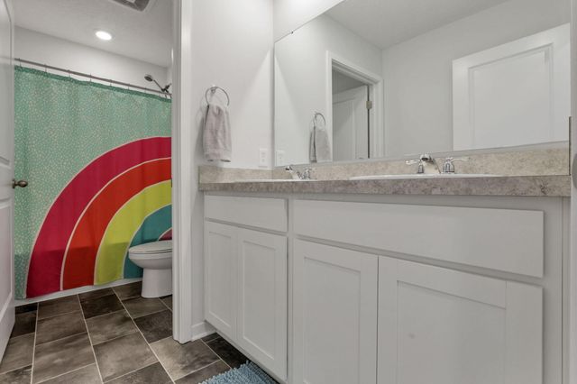 380 E Trinity Way, Newark, OH 43055