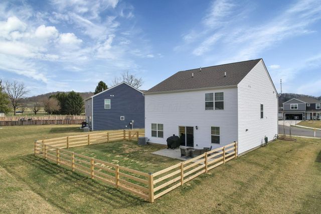 380 E Trinity Way, Newark, OH 43055