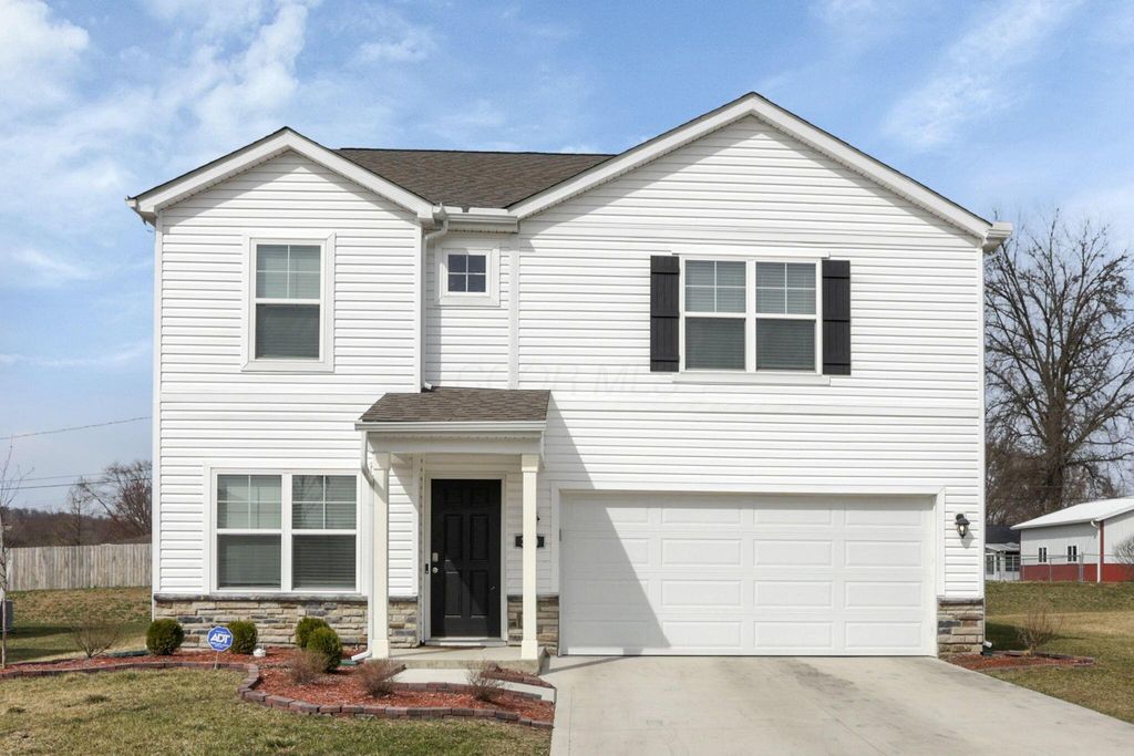 380 E Trinity Way, Newark, OH 43055