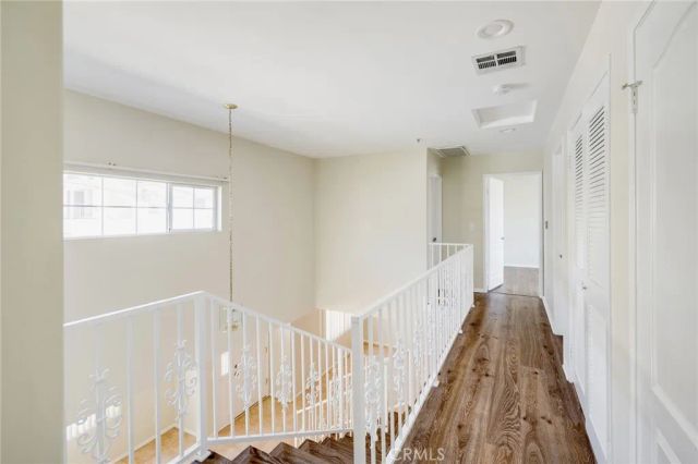 1011 Thompson Avenue C, Glendale, CA 91201