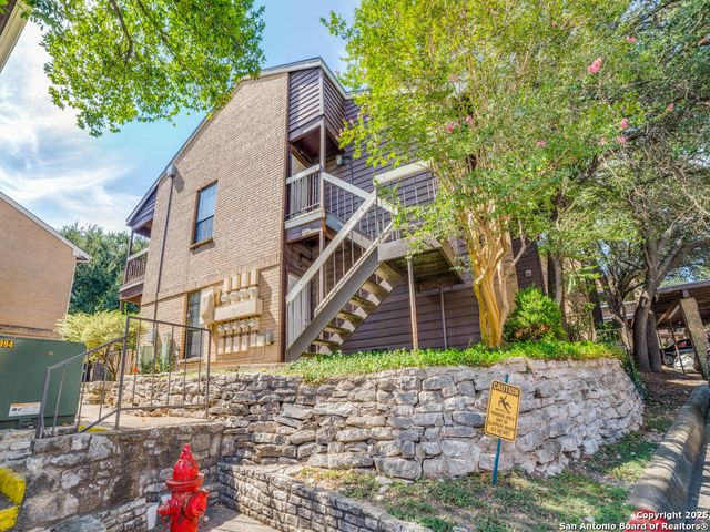 8655 Datapoint Dr Apt 802, San Antonio, TX 78229