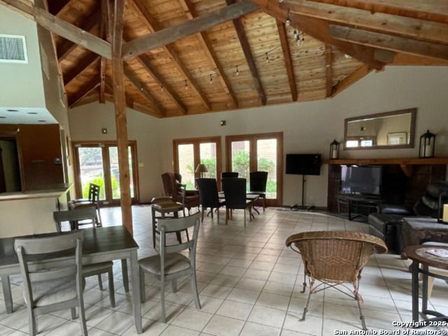 8655 Datapoint Dr Apt 802, San Antonio, TX 78229